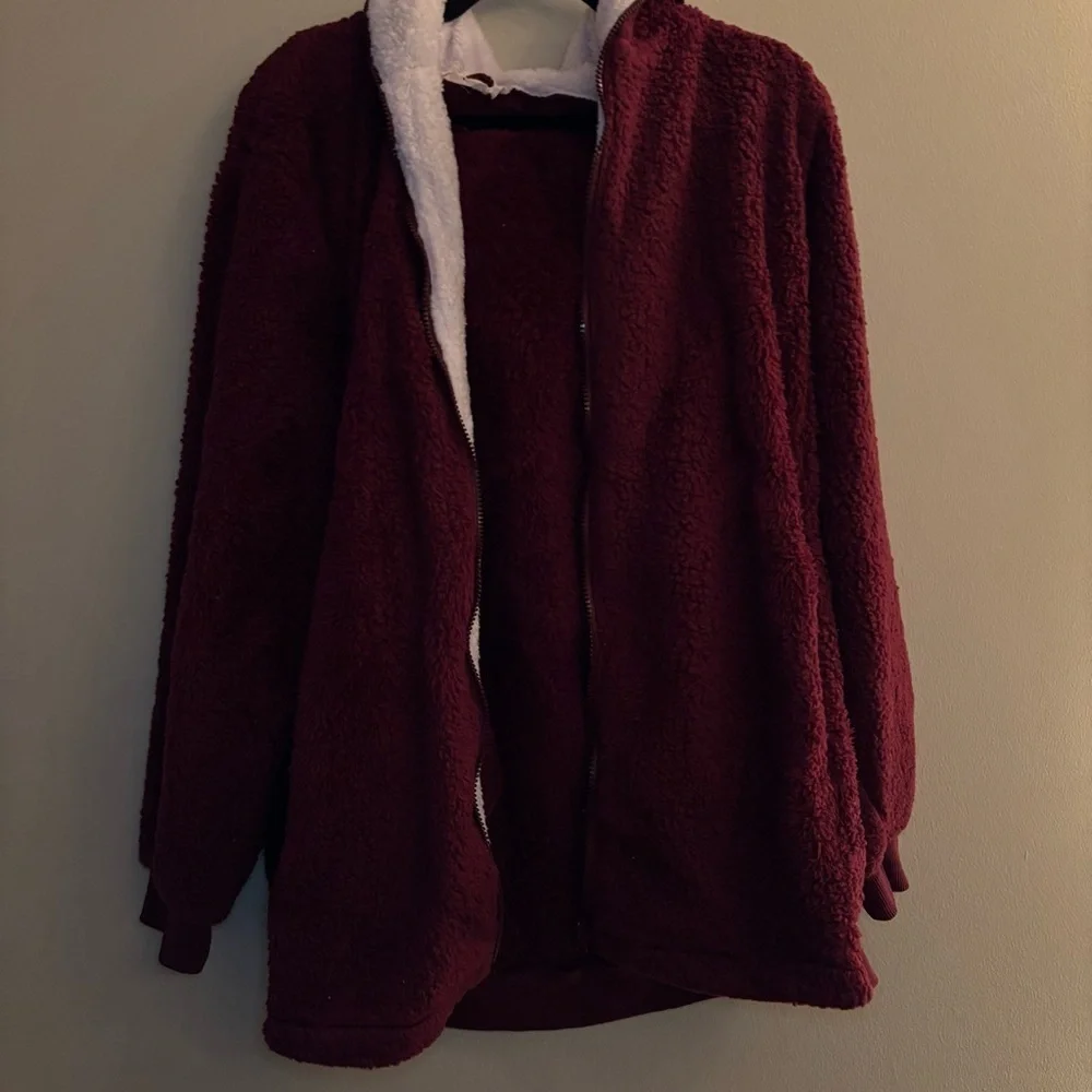 Caissip Women’s Sherpa Full-Zip Jacket – Burgundy & White Size XXL